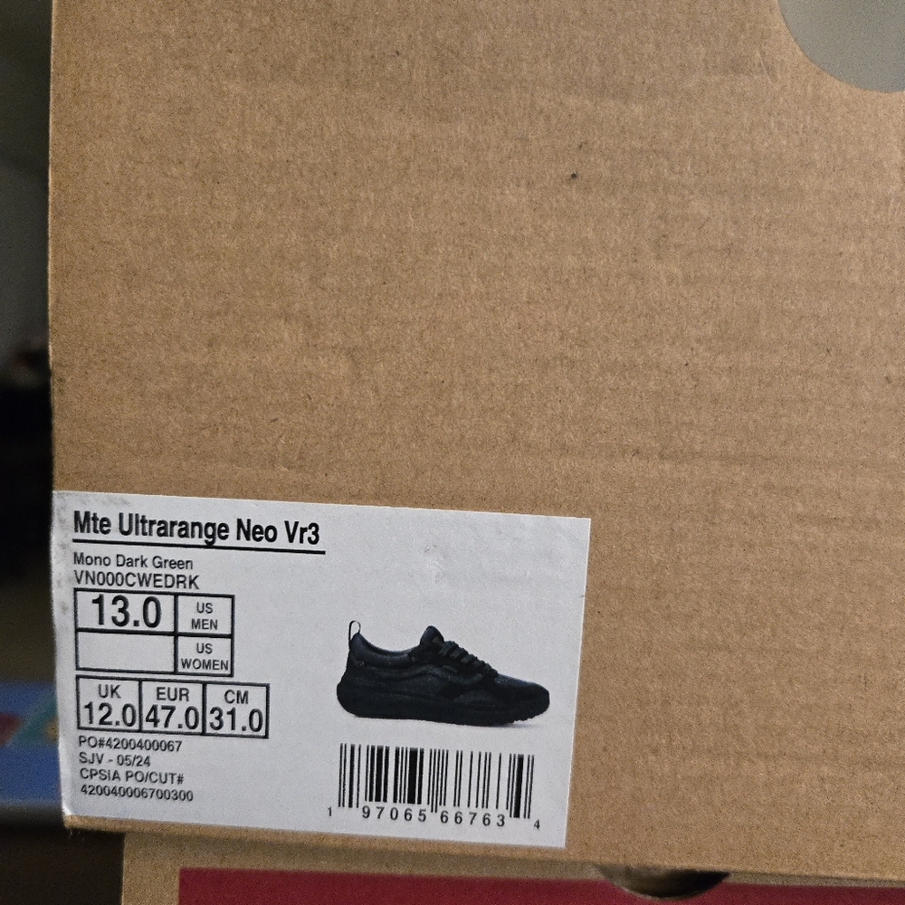 VANS MTE UltraRange Neo Men VR3 MONO DARK GREEN 012026 - Picture 6 of 7